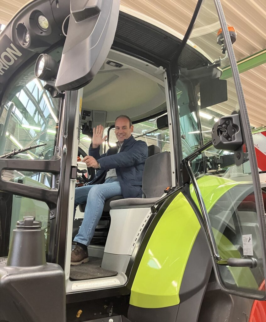 Schulrundgang mit den Kollegen aus Andalusien an der BBS Burgdorf