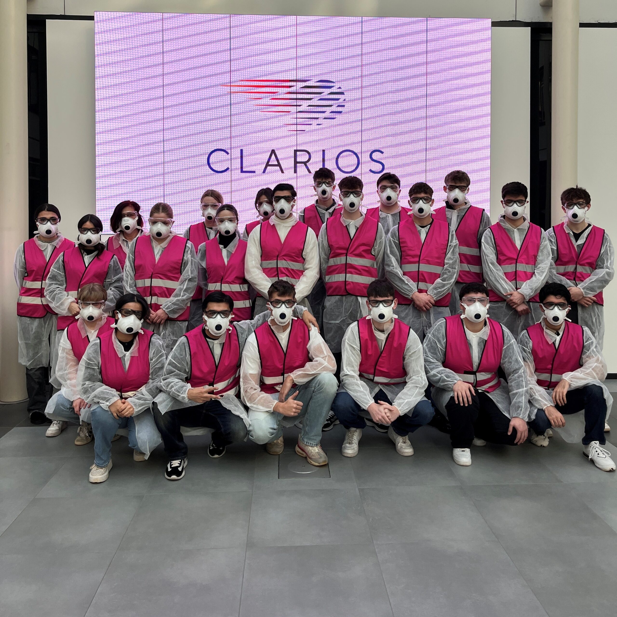 Besuch im Clarios Werk Gruppenfoto BGW 27A
